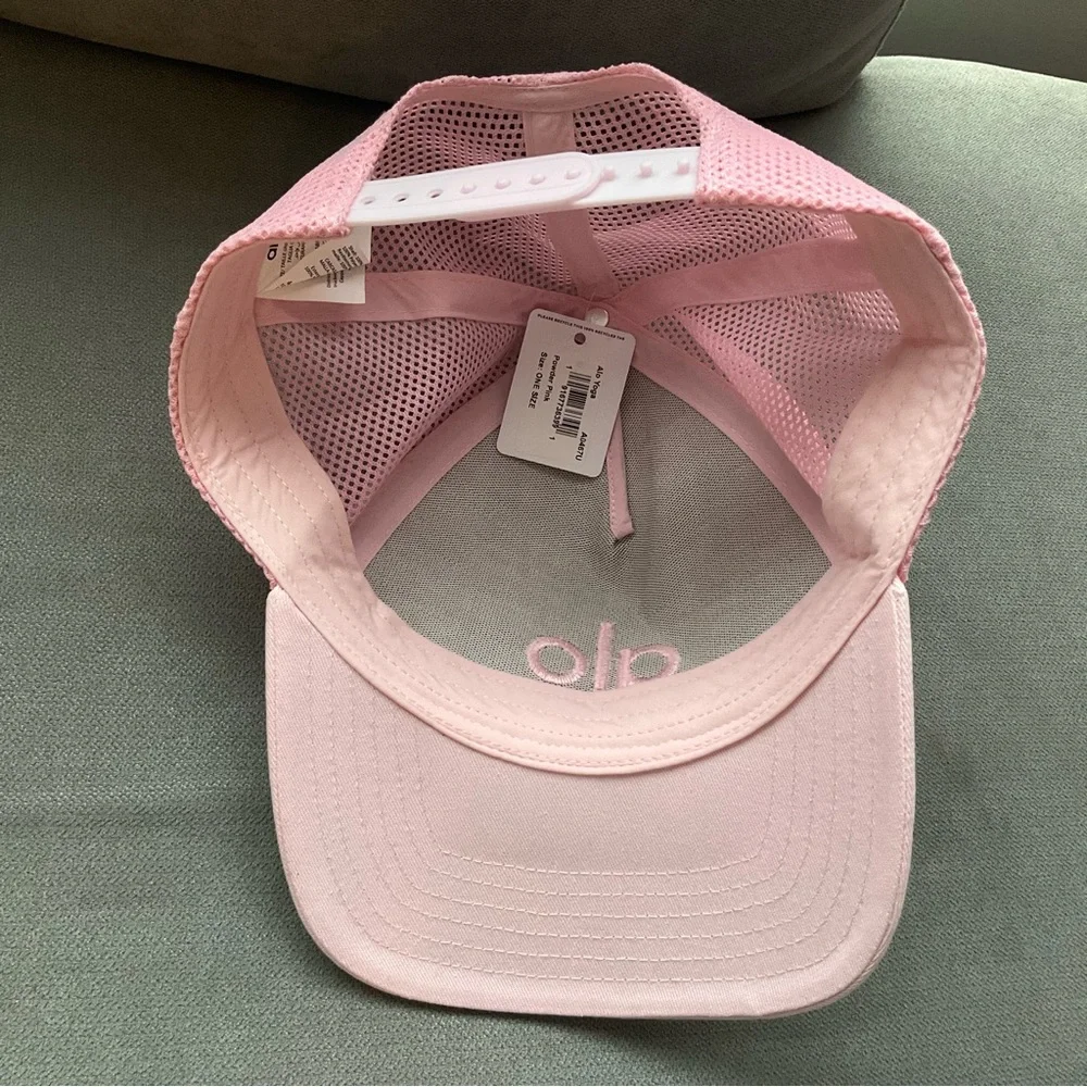 Alo Yoga District Trucker Hat Powder Pink